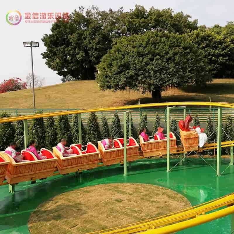 别拉斯笔下的柔情与卡特的激情碰撞